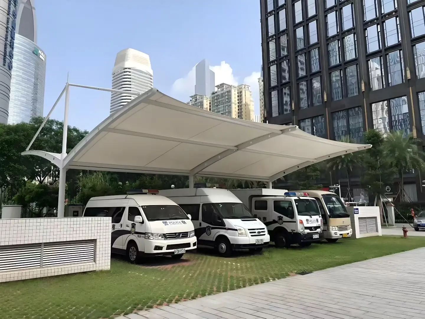 贵州关岭膜结构车棚怎么选？山地多雨高湿环境，园区物业采购避坑指南